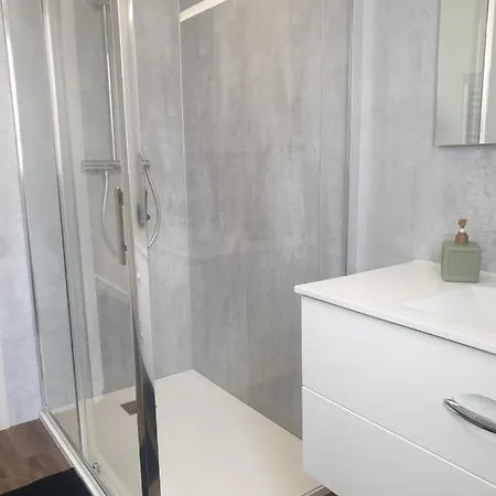 Orvilliers Apartment *
